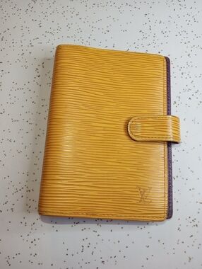 Louis Vuitton Agenda EPI LEATHER